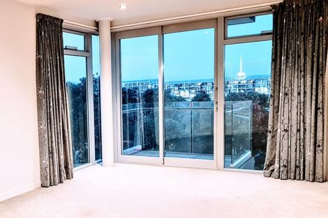 Photo of property in Piermont Apartments, 4i/82 Cable Street, Te Aro, Wellington, 6011