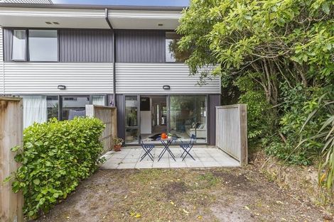 Photo of property in 1/8 Thatcher Crescent, Crofton Downs, Wellington, 6035