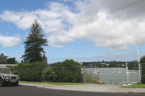 Photo of property in 12 Riverview Road, Panmure, Auckland, 1072