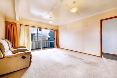 Photo of property in 74 Cranmere Crescent, Mangere East, Auckland, 2024