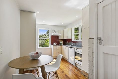 Photo of property in 34 Montgomery Avenue, Karori, Wellington, 6012