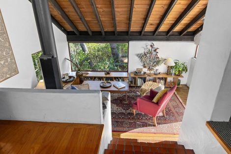 Photo of property in 22 Rakeiora Grove, Korokoro, Lower Hutt, 5012