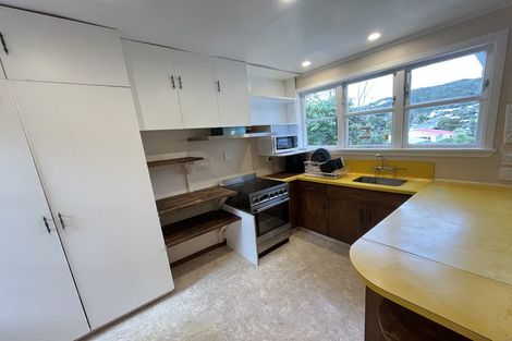 Photo of property in 1 Wavell Street, Karori, Wellington, 6012