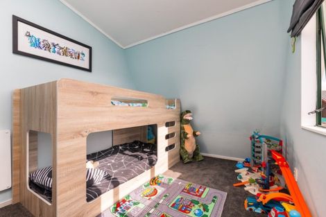 Photo of property in 1/9 Barcroft Place, Clendon Park, Auckland, 2103