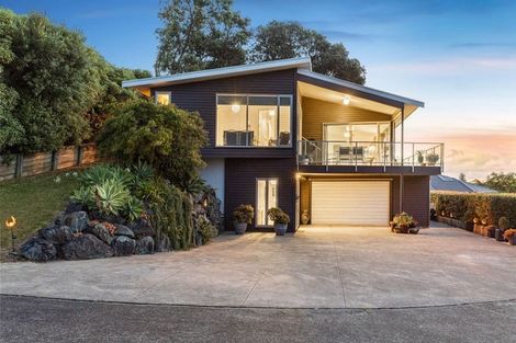 Photo of property in 3 Veronica Close, Red Beach, 0932