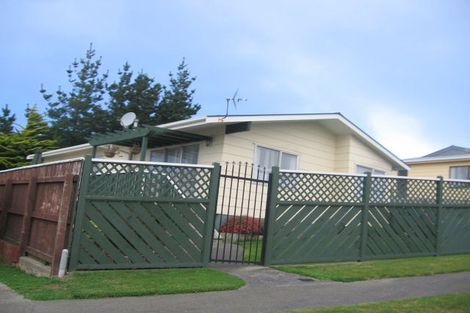 Photo of property in 39 Nassau Avenue, Grenada North, Wellington, 5028