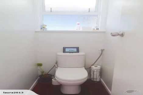 Photo of property in 7 Ellesmere Crescent, Pakuranga Heights, Auckland, 2010