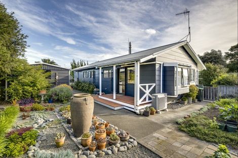 Photo of property in 5 Anthony Place, Bay View, Napier, 4104