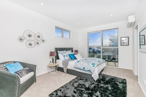 Photo of property in 42 Schoolside Road, Kumeu, 0810