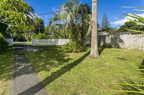 Photo of property in 57 Peach Road, Glenfield, Auckland, 0629