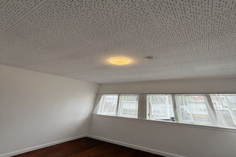 Photo of property in 40 Renfrew Avenue, Sandringham, Auckland, 1041