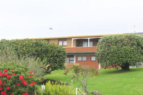 Photo of property in 2 Vale Street, Otumoetai, Tauranga, 3110