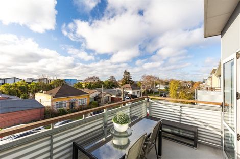 Photo of property in 3/8 Hutcheson Street, Sydenham, Christchurch, 8023