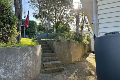 Photo of property in 24 Hollies Crescent, Johnsonville, Wellington, 6037