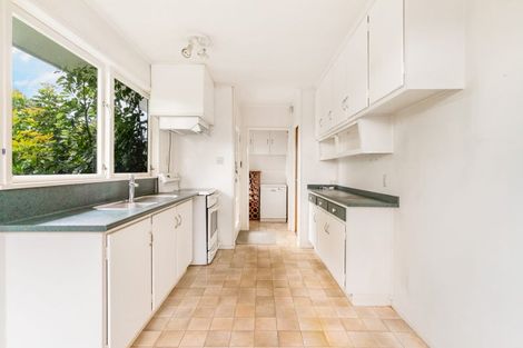 Photo of property in 33 Compton Street, Hillcrest, Auckland, 0627