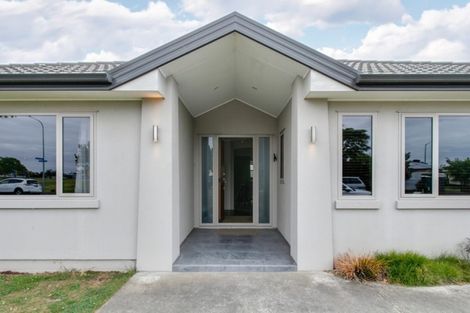 Photo of property in 2 Norfolk Street, Tamatea, Napier, 4112