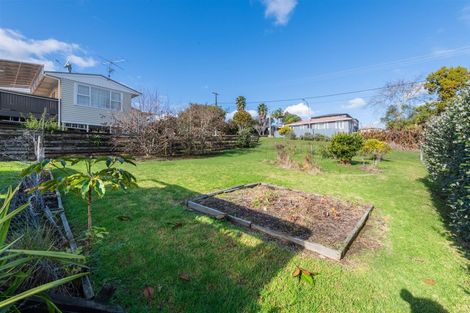 Photo of property in 72a Sylvan Crescent, Te Atatu South, Auckland, 0610