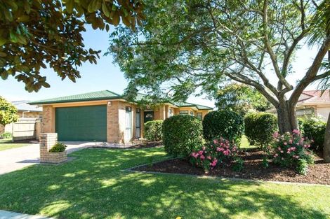 Photo of property in 20 Millington Place, Huntington Park, Auckland, 2013