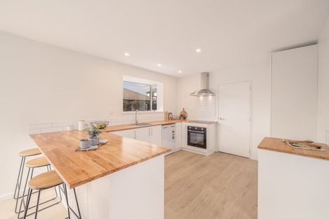 Photo of property in 2/97a Grimseys Road, Redwood, Christchurch, 8051