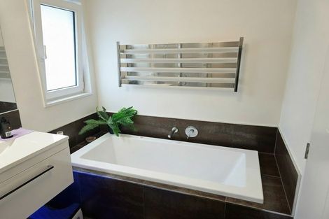 Photo of property in 2 Ensors Road, Opawa, Christchurch, 8023