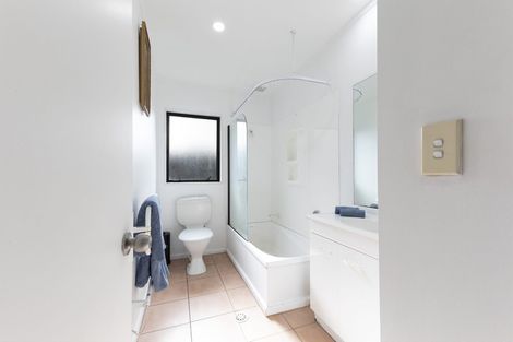 Photo of property in 17 Fort Richard Road, Otahuhu, Auckland, 1062