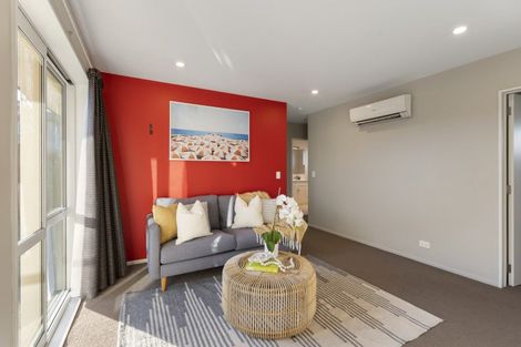 Photo of property in 24 Sequoia Way, Rangiora, 7400