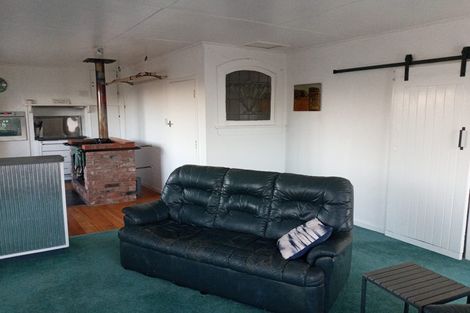 Photo of property in 5 Bluecliffs Beach Road, Papatotara, Tuatapere, 9691