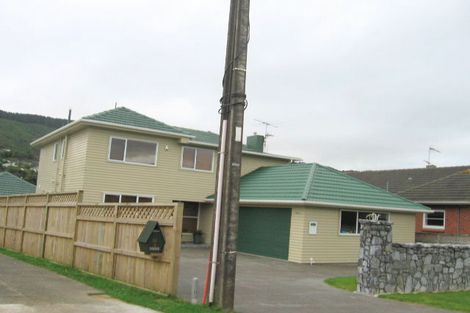 Photo of property in 18a Ngatitoa Street, Tawa, Wellington, 5028