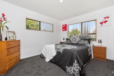 Photo of property in 1/11 Burundi Avenue, Clendon Park, Auckland, 2103