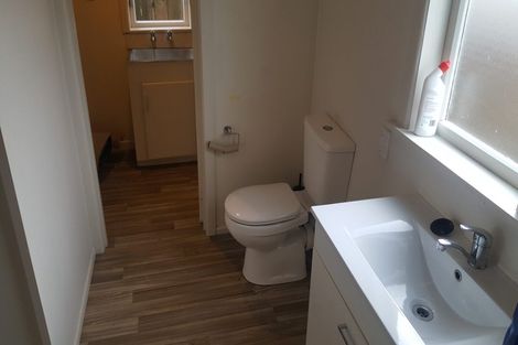 Photo of property in 163 Beach Haven Road, Beach Haven, Auckland, 0626