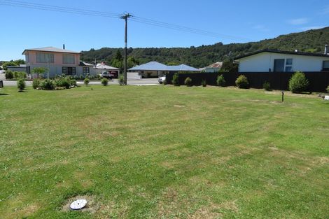 Photo of property in 77 Shiel Street, Reefton, 7830