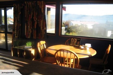 Photo of property in 11 Gladstone Grove, Richmond Heights, Taupo, 3330