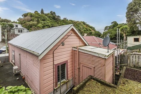 Photo of property in 205 Aro Street, Aro Valley, Wellington, 6021