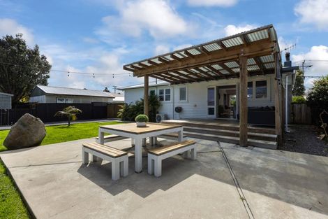 Photo of property in 2 Coleman Street, Paraparaumu, 5032