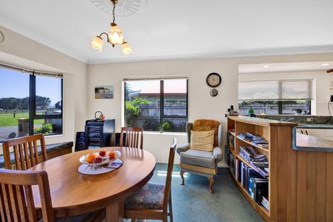 Photo of property in 3 Saddle Row, Welbourn, New Plymouth, 4310