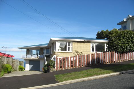 Photo of property in 127 Easther Crescent, Kew, Dunedin, 9012