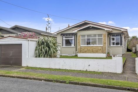 Photo of property in 27 Ngaio Street, Strandon, New Plymouth, 4312