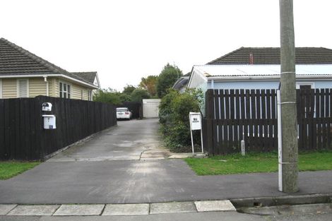 Photo of property in 9 Wilmot Street, Northcote, Christchurch, 8052