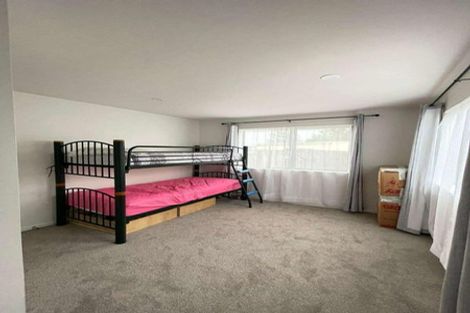 Photo of property in 52 Landon Avenue, Mangere East, Auckland, 2024