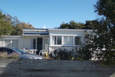 Photo of property in 24 Nuku Street, Tangimoana, 4822