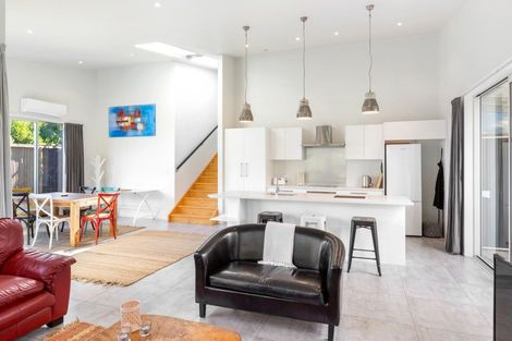 Photo of property in 16 George Street, Surfdale, Waiheke Island, 1081