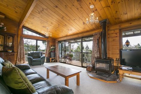 Photo of property in 313 Glengarry Road, Glen Eden, Auckland, 0602