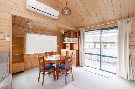 Photo of property in 12 Walton Place, Ngatea, 3503