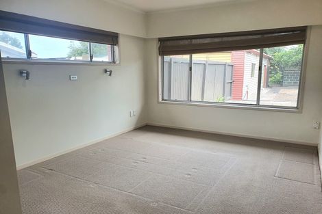 Photo of property in 100 Clevedon Road, Papakura, 2110