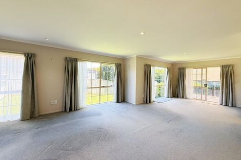 Photo of property in 10 Amherst Place, Albany, Auckland, 0632
