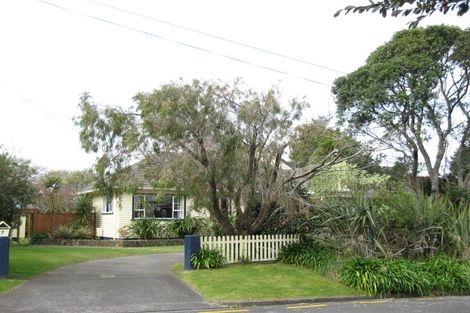 Photo of property in 7 Raiomiti Street, Fitzroy, New Plymouth, 4312