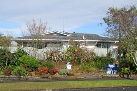 Photo of property in 1 Silva Crescent, Riverlea, Hamilton, 3216