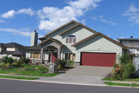 Photo of property in 43 Waimanu Bay Drive, Te Atatu Peninsula, Auckland, 0610