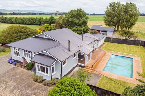 Photo of property in 82 Aerodrome Road, Dannevirke, 4972