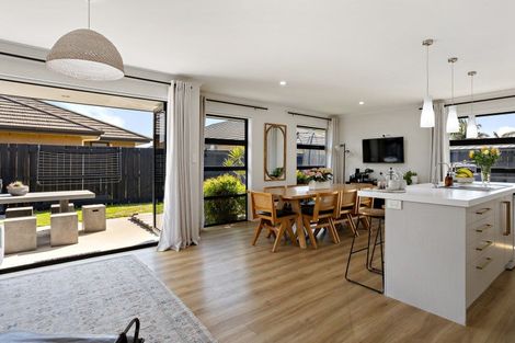 Photo of property in 7 Drabble Crescent, Papamoa Beach, Papamoa, 3118